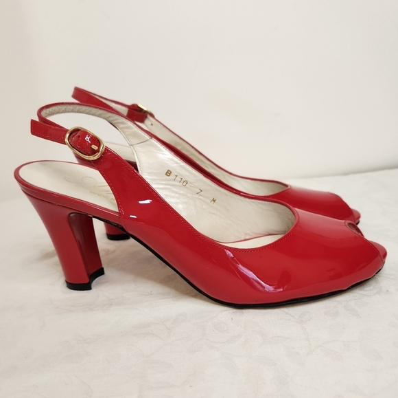 Vintage Patent Red Leather Pumps - Picture 2 of 12